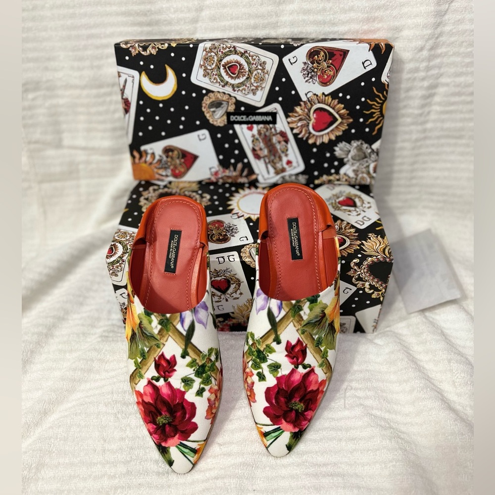 Dolce & Gabbana mules size 8.5 / 38.5